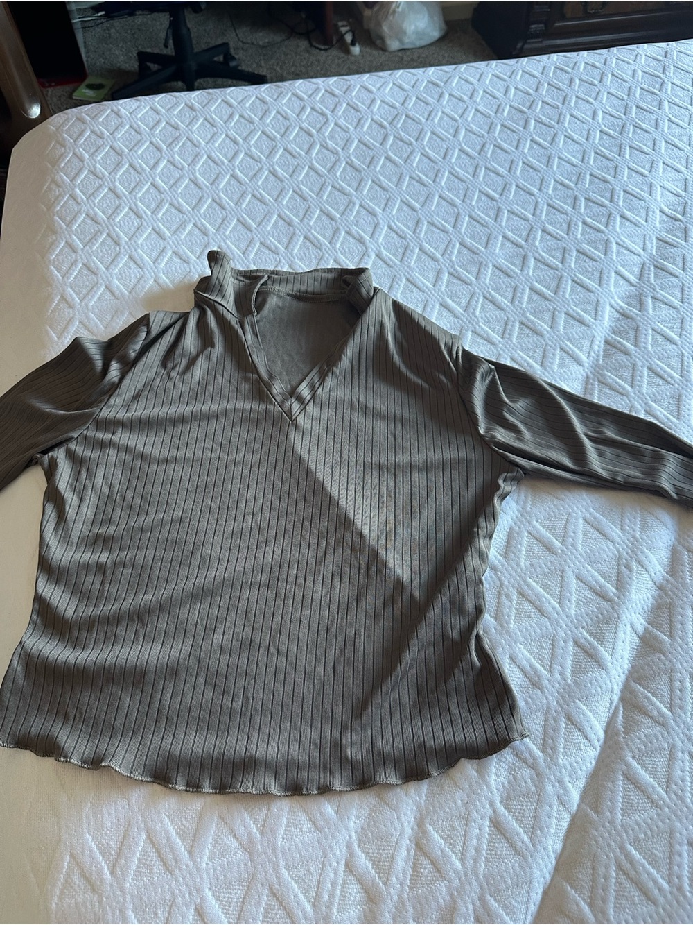 Ribbed V-Neck Long Sleeve Top in Olive